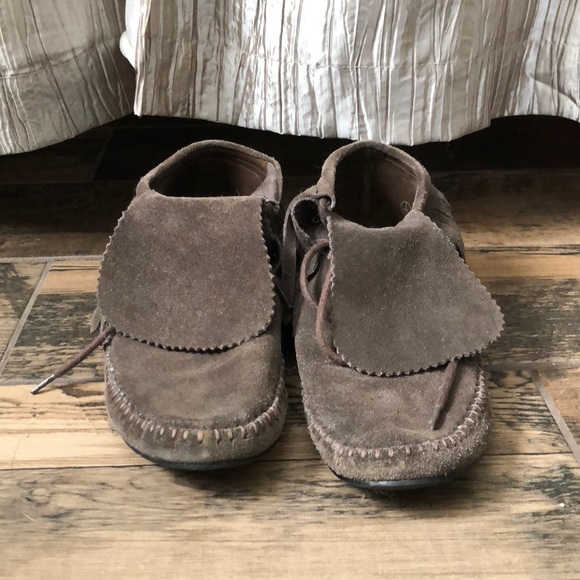 Steve Madden Brown tassel moccasin bootie slippers - Picture 2 of 3